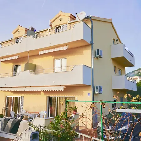 Rosette Trogir * Seget Vranjica