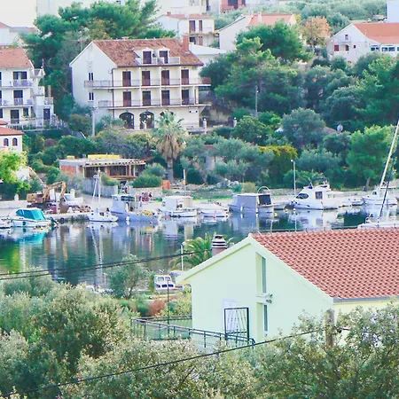 Rosette Trogir Apartamento *